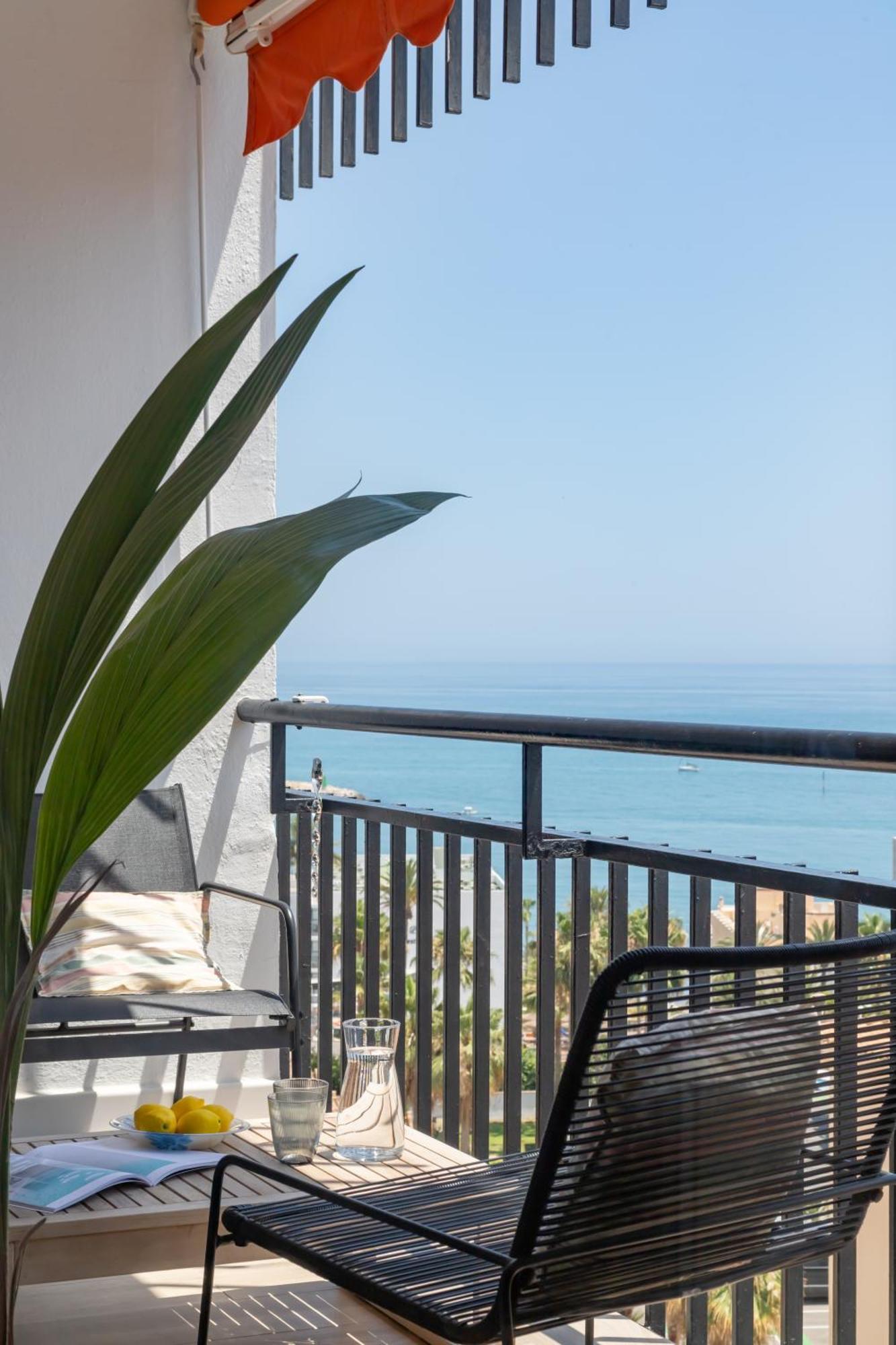 Apartamento Con Vistas Al Mar Cerca Del Puerto *
