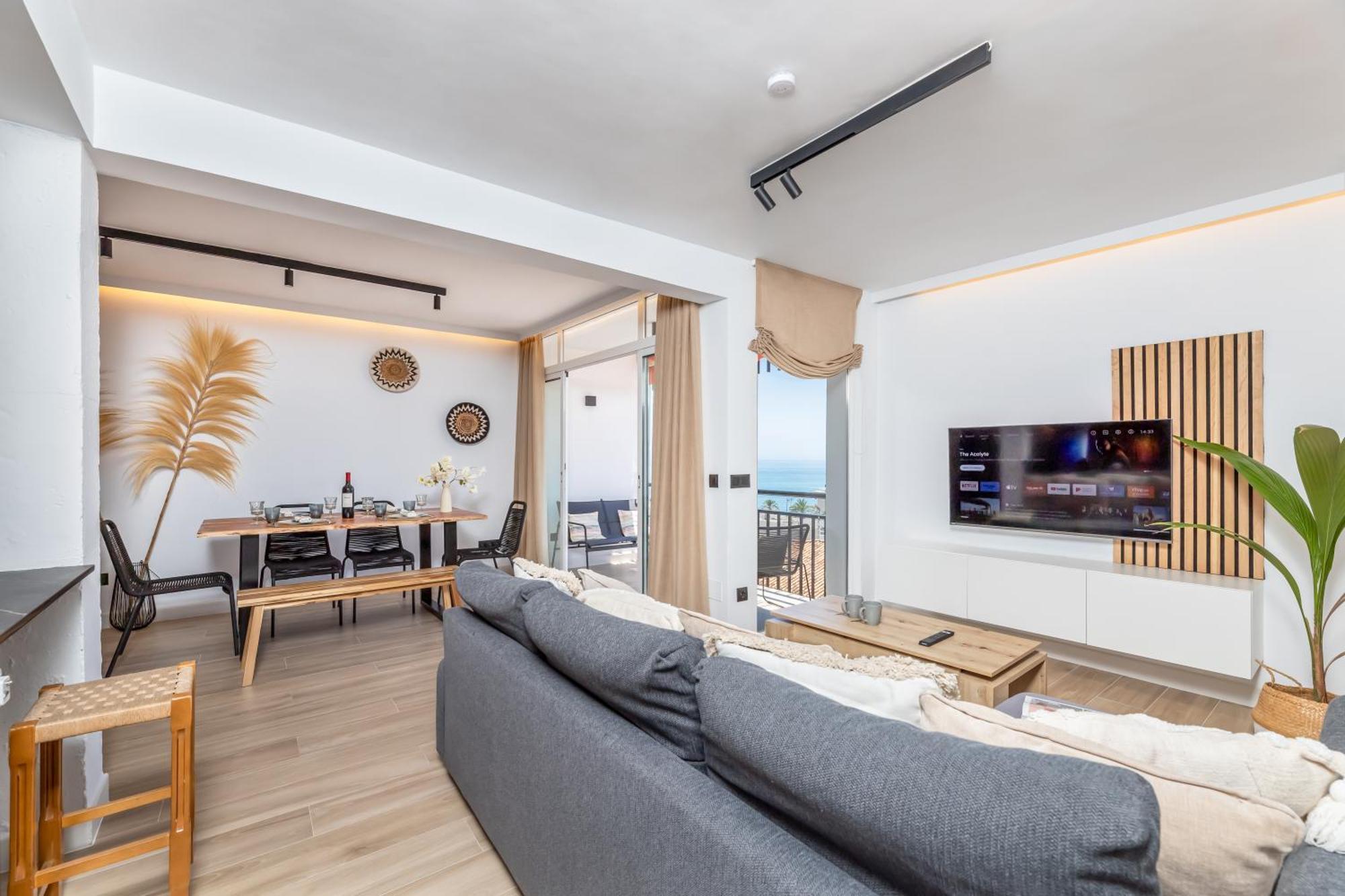 Apartamento Con Vistas Al Mar Cerca Del Puerto Benalmádena